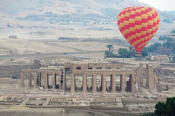 2 Day Tour from Hurghada to Luxor With Hot Air Balloon Ride