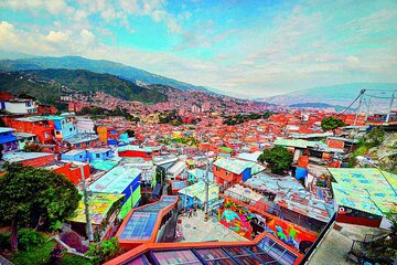 Private Helicopter Tour of Medellin and the Grafitti area