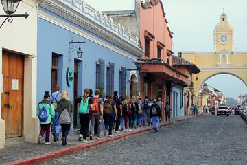 Antigua: walking and discovering history