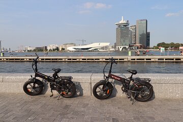 PRIVATE Ebike Sightseeing Tour of Amsterdam with lunch included