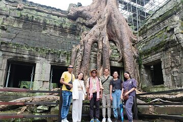 Angkor Wat Sunrise: Exclusive Private Tour!