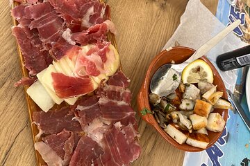 Albufeira Food Tour: Wine and Traditional Tapas Experience