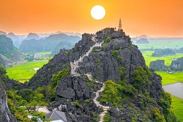 Ninh Binh Full-Day Trip: Hoa Lu - Trang An - Mua Cave 