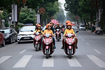 Hanoi Food Tour By Motorbike