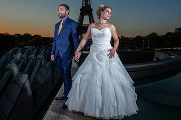 Iconic Portraits in an Exclusive Photoshoot at the Eiffel Tower 