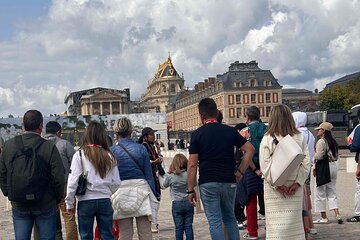 Versailles Palace Skip the Line Guided Tour with Gardens Access