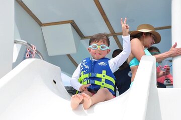 Five Star Luxury Yacht All Inclusive Captain and Crew