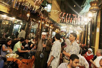 Discover Cairo from Hurghada in 1night/2days.