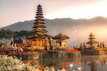 All inclusive North Bali Tour: Tanah Lot, Jatiluwih, Ulun Danu