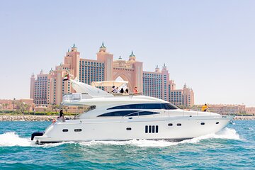 Dubai Yacht Tours: Explore the Iconic Marina in Style