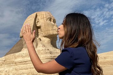 Private Guided Tour to Pyramids of Giza and Sphinx