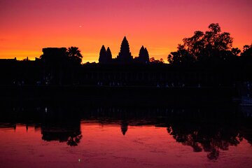 Angkor Wat Sunrise Private Guided Tour - Inclusive Breakfast 