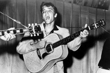 The King's Odyssey: 2-Hour Elvis Car Tour with Sun Studio