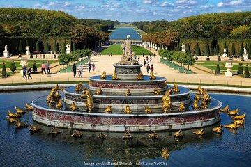 The Palace of Versailles & Gardens: Private Day Trip from Paris