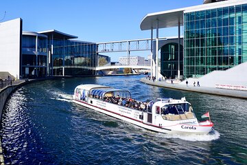 River Cruise with Tour Guide in Berlin. Hadynski