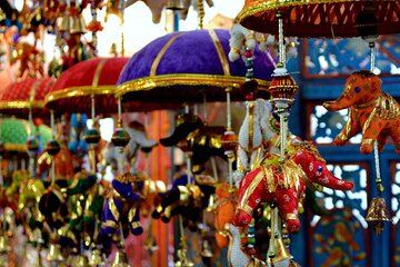 Private Delhi Shopping Tour with Car and Guide