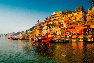 Sunset in Varanasi Tour with a local with free Ganga Aarti and Boat Ride