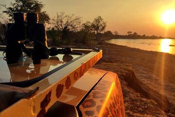 Zambezi NP Game Drive Special