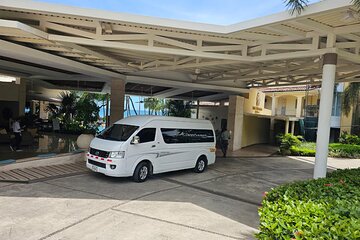 Private Transportation to and from Liberia Airport/Wyndham Tamarind