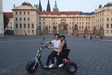 Electric Trike Tour in Prague - City Sightseeing & Fun Riding 