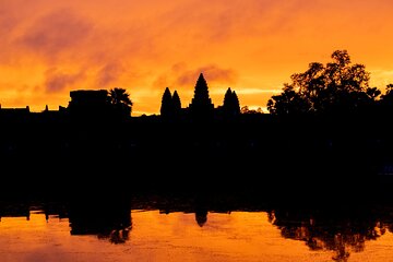 Private Sunrise Angkor Tour - Expert Guide & Breakfast Included 