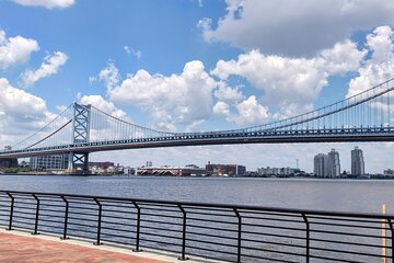 Jog the Benjamin Franklin Bridge and Enjoy Historic Sightseeing