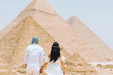 8 HRS Tour to Giza Pyramids, Egyptian Museum, Citadel & Felucca.