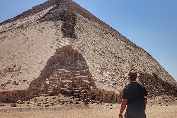 Private 6 Hour Memphis Sakkara Pyramids and Dahshur Tour in Egypt