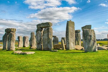 From Birmingham Stonehenge and Bath Day Tour