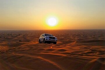 4 Hours Guided Dubai Morning Desert Safari with Camel Riding