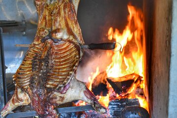 3 Hours Grilled Lamb Experience in Estancia Bonanza