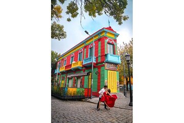 Exclusive Buenos Aires Tour with Photoshoot and Drinks
