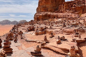  4 Hours Jeep Tour with Overnight in Bedouin Camp and Dinner