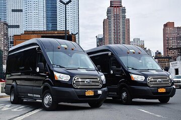 EWR to Manhattan: One Way Shared Arrival Transfer