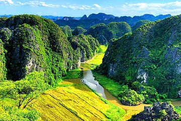 3 Days Luxury Ninh Binh Tour and Halong Overnight Cruises