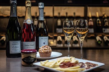 Bubbles and Bites: Viator's Perfect Champagne Pairing Formula
