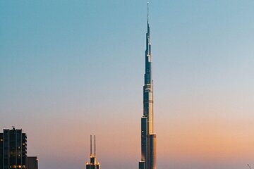 Enjoy Lunch or Dinner at Burj Khalifa with Tickets