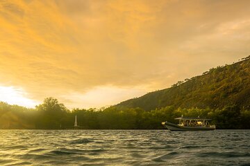 2.5 Hour Super-Raft Sunset Cruise