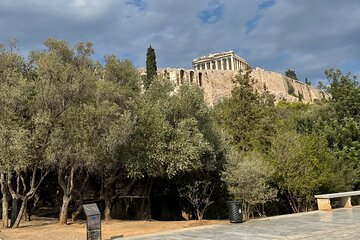 5 Hour Walking Tour in Athens with Local Guide