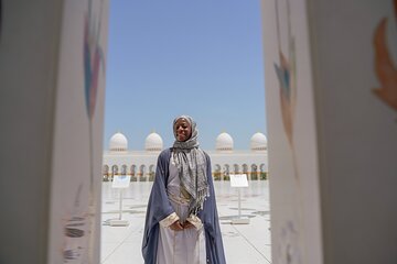 From Dubai: Abu Dhabi Full-Day Trip with Louvre & Grand Mosque
