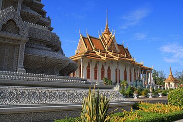 Half Day Private Tour in Phnom Penh with An Expert Guide