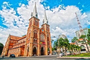 Saigon City Half Day Walking Tour with Sunset View