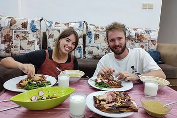 Eat like locals with family in Aqaba city 