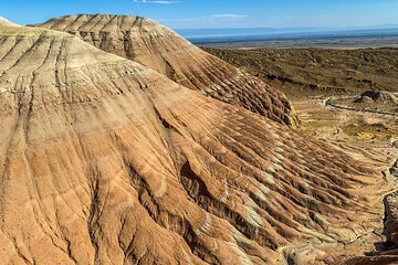 Singing dunes & Aktau mountains 1 day group tour to Altyn Emel 