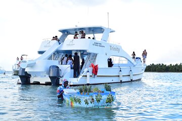 Private Boonze cruise and Snorkeling at Punta cana