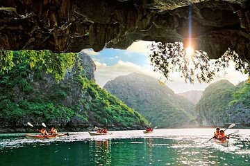 Overnight cruise on Lan Ha Bay from Hanoi