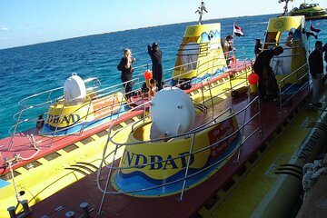 Marsa Alam: Royal Seascope Submarine Cruise with Pickup 