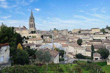 Group Tour - Saint Emilion walking tour + Tasting in Cave