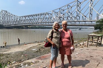 Colonial Kolkata, Tea Estate & Buddhist Monasteries