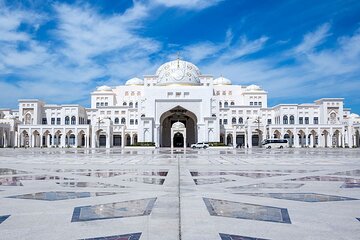 From Dubai: Abu Dhabi Sheikh Zayed Mosque + Presidential Palace 